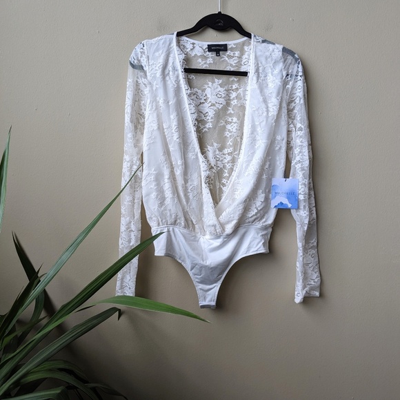 MAJORELLE Tops - MAJORELLE Wayward Lace Long Sleeve Bodysuit size S